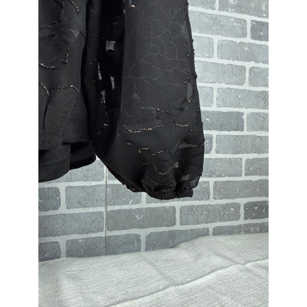 Maurices Womens Black‎ Gold Metallic Floral Surplice Wrap Blouse NWT Large - Picture 4 of 4